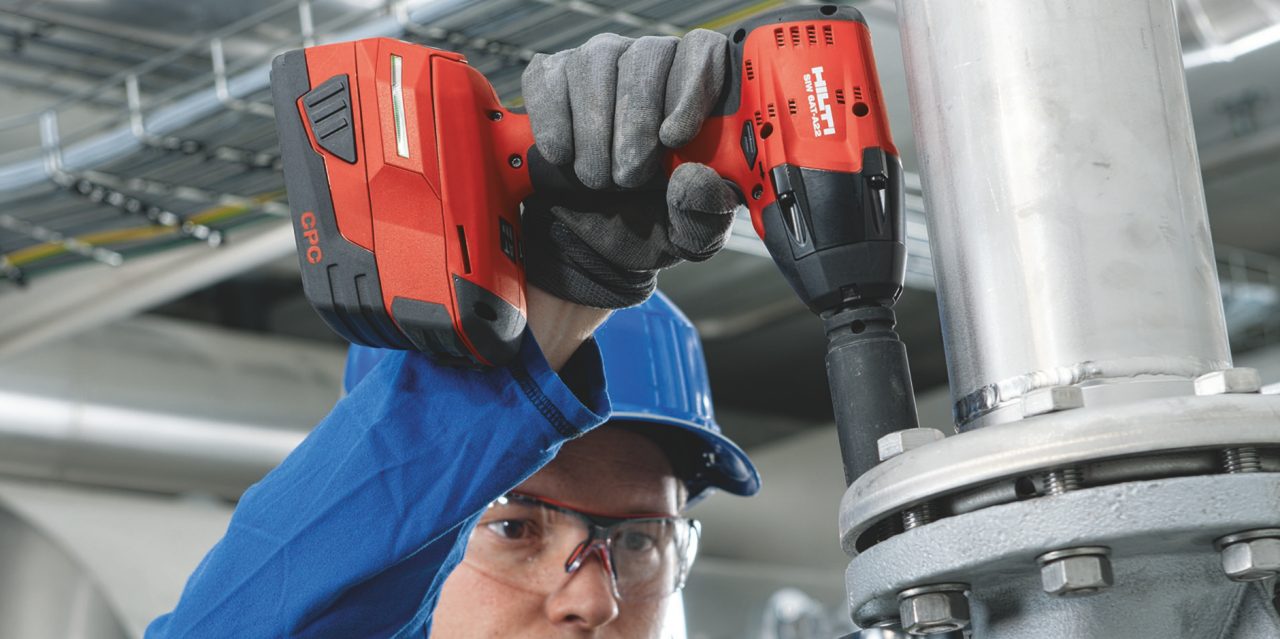 SIW 6AT-A22, SI-AT-A22, B22, SI-S, Pipe flange application, cordless impact wrench, adaptive torque module, compact battery, long socket